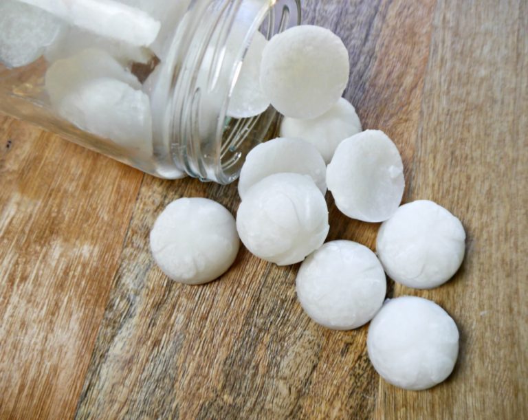 Coconut Oil in Your Smoothie Made Easy! Jenni Raincloud